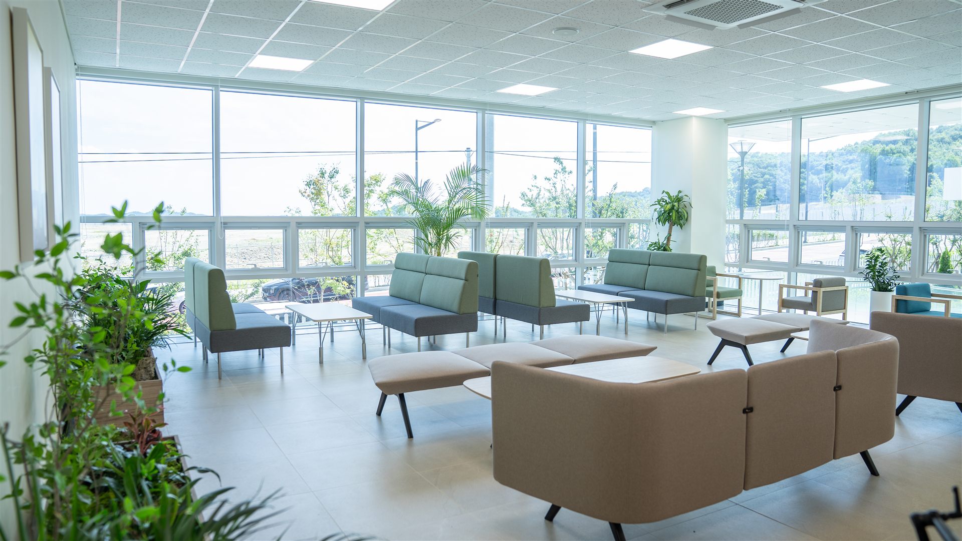 Ochang Site_Main Building (Employee Lounge)